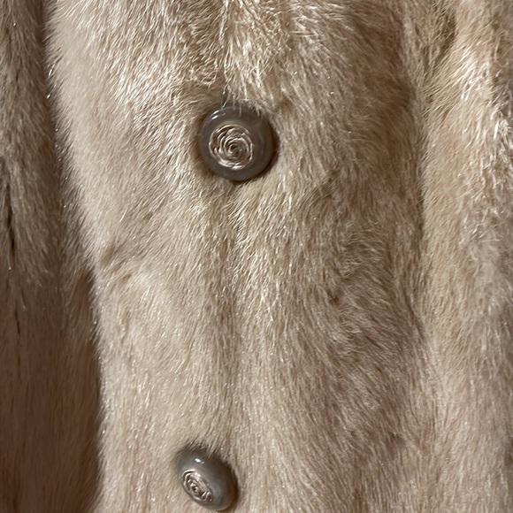 Classic fur vintage coat - Picture 2 of 7